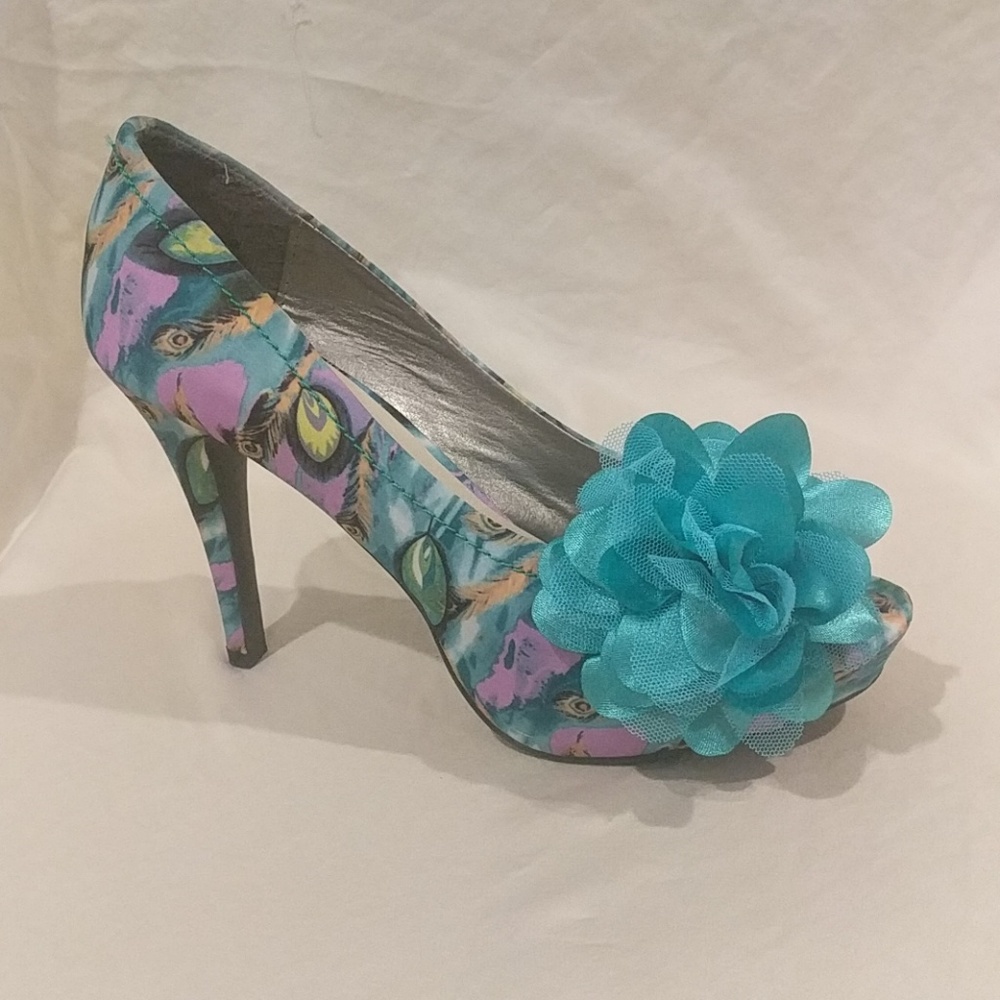 Brand new in box  Dolce designer